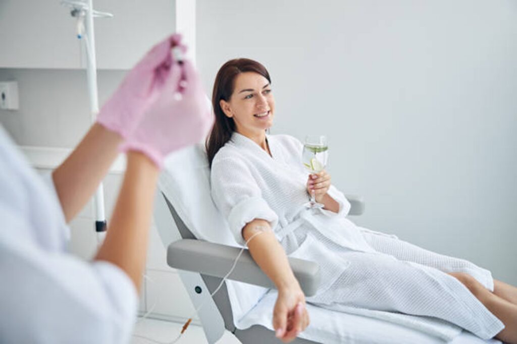 Patient receiving nutrient IV therapy at Doctors Clinic Amarillo